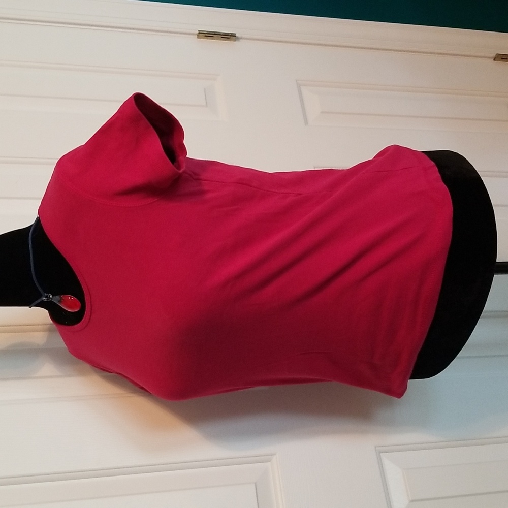 Christopher & Banks dark red tshirt - Picture 2 of 5